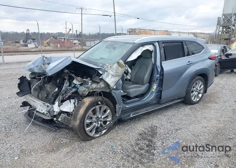 2021 Toyota Highlander Limited z USA, uszkodzony, nr VIN 5TDDZRBH0MS108653